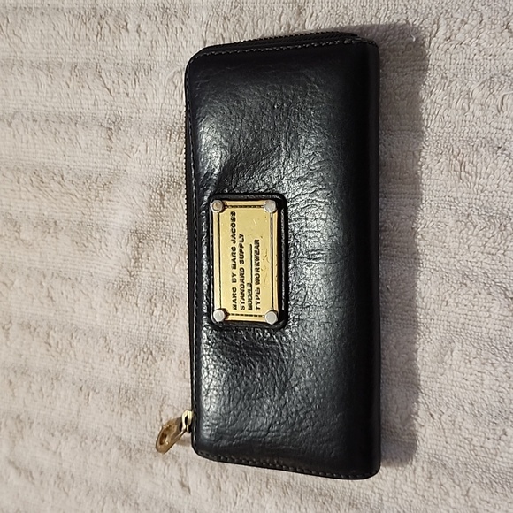 🐉MARC BY MARC JACOBS🐉TRI WORKWEAR LONG ZIPPER WALLET 🐉BROWN LEATHER🐉VGUC🐉 - Picture 1 of 16